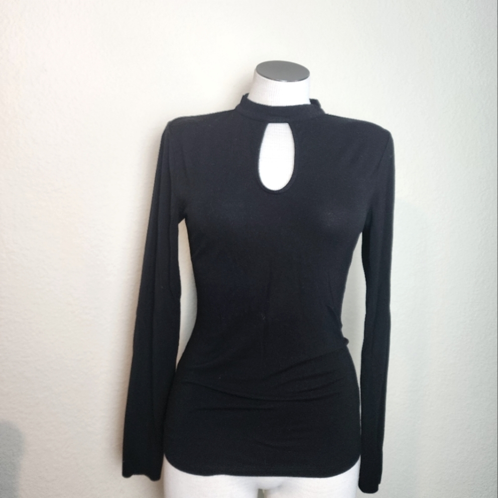 Philosophy Mock Neck Teardrop Cutout Buttery Soft Long Sleeve Black Top Size S